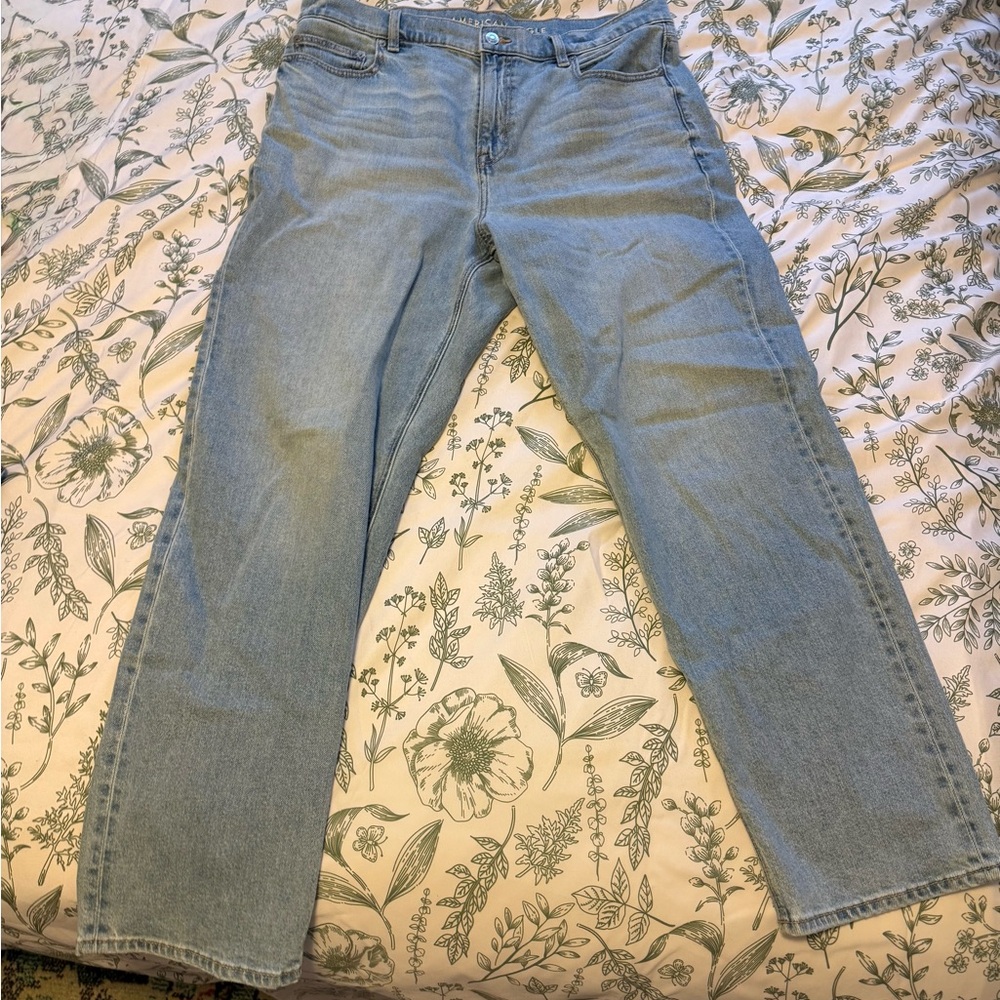AE High Rise Straight Leg Jean